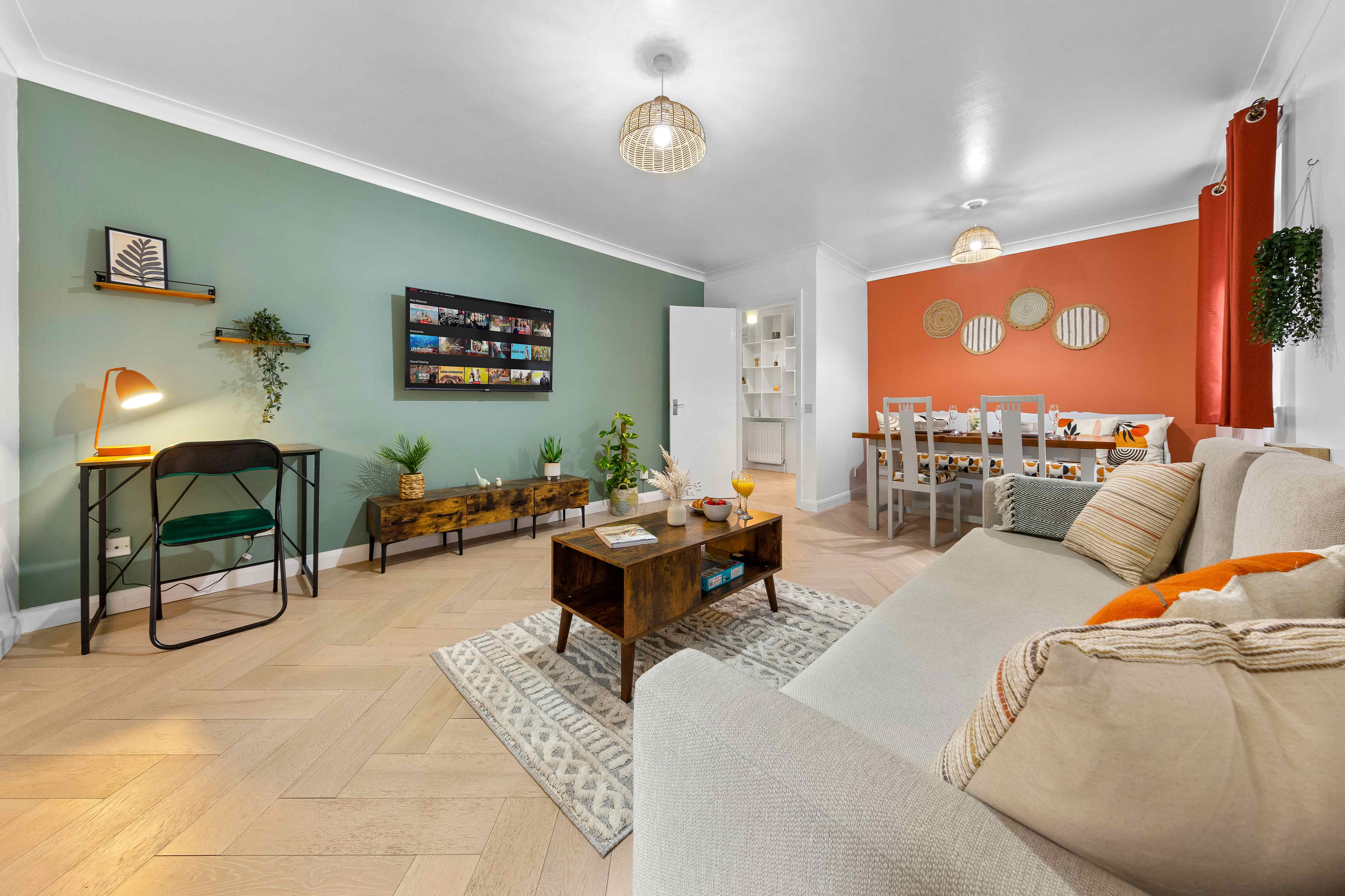 Azalea Apartment in London