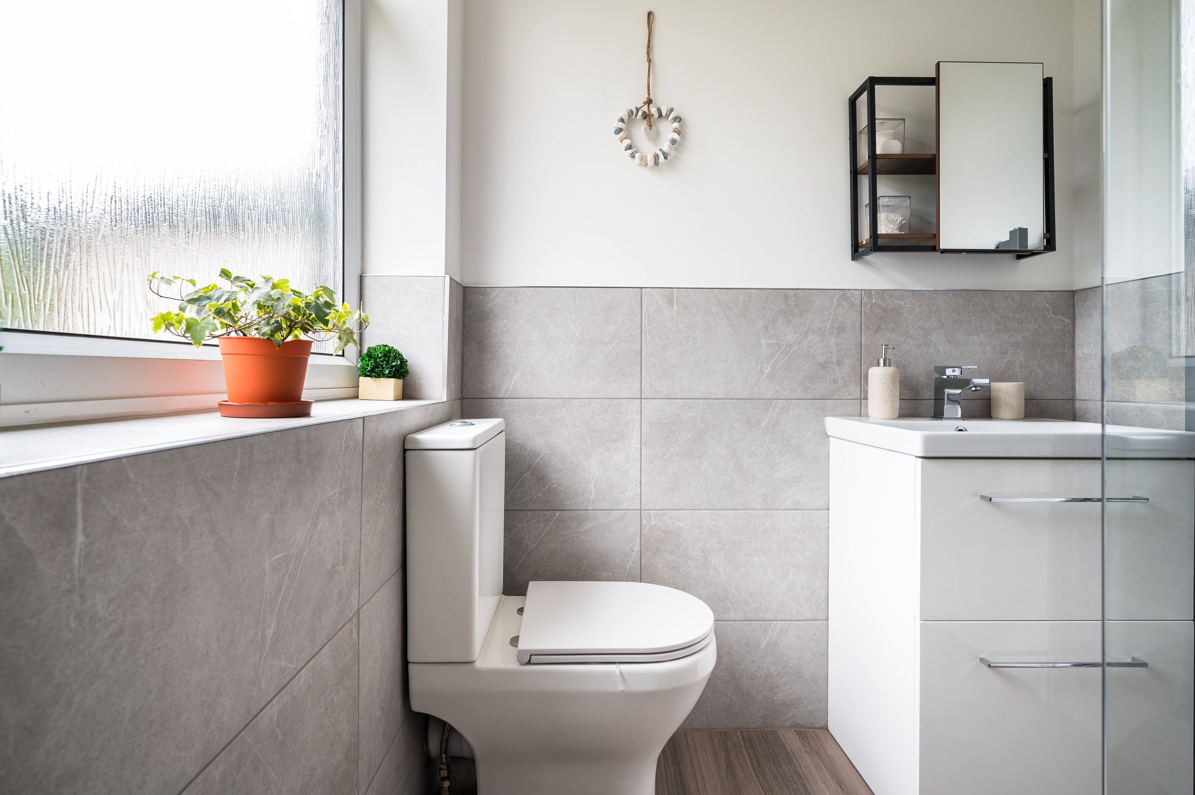 Hestia House bathroom