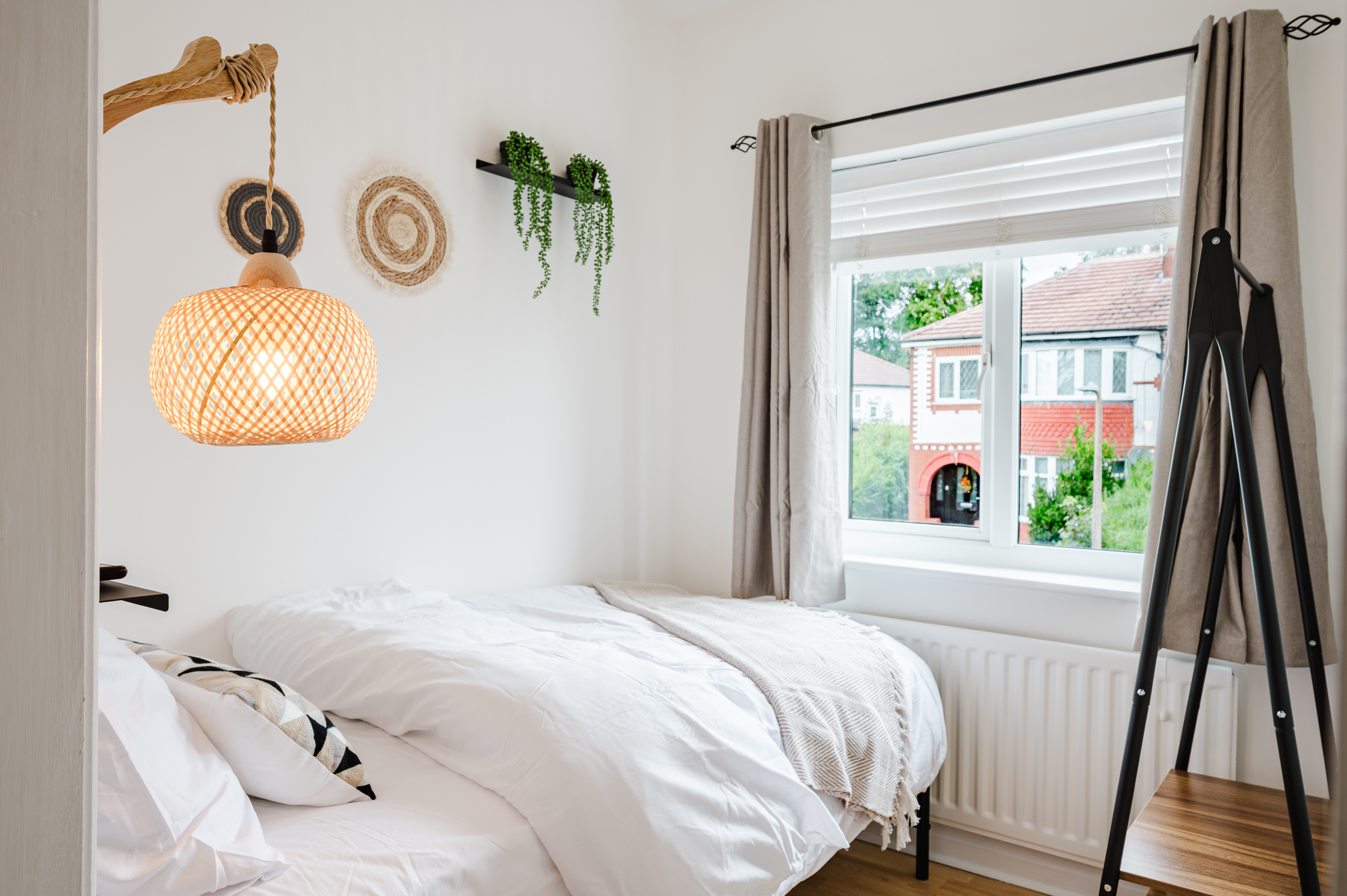 Heaton House single bedroom