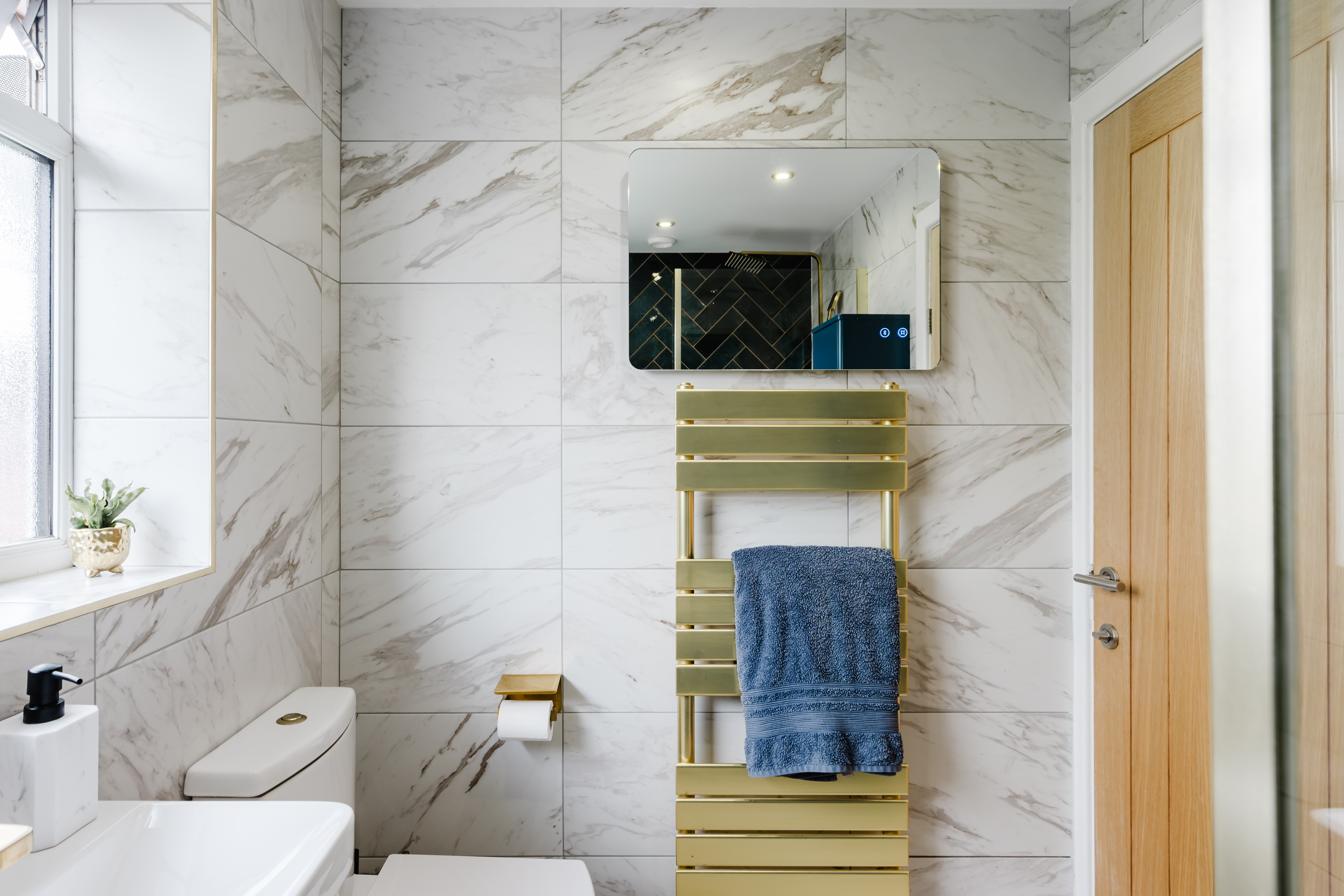 Hulton House family bathroom detail