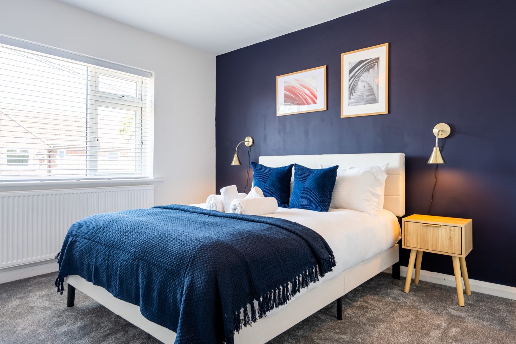 Lord Lodge king bedroom