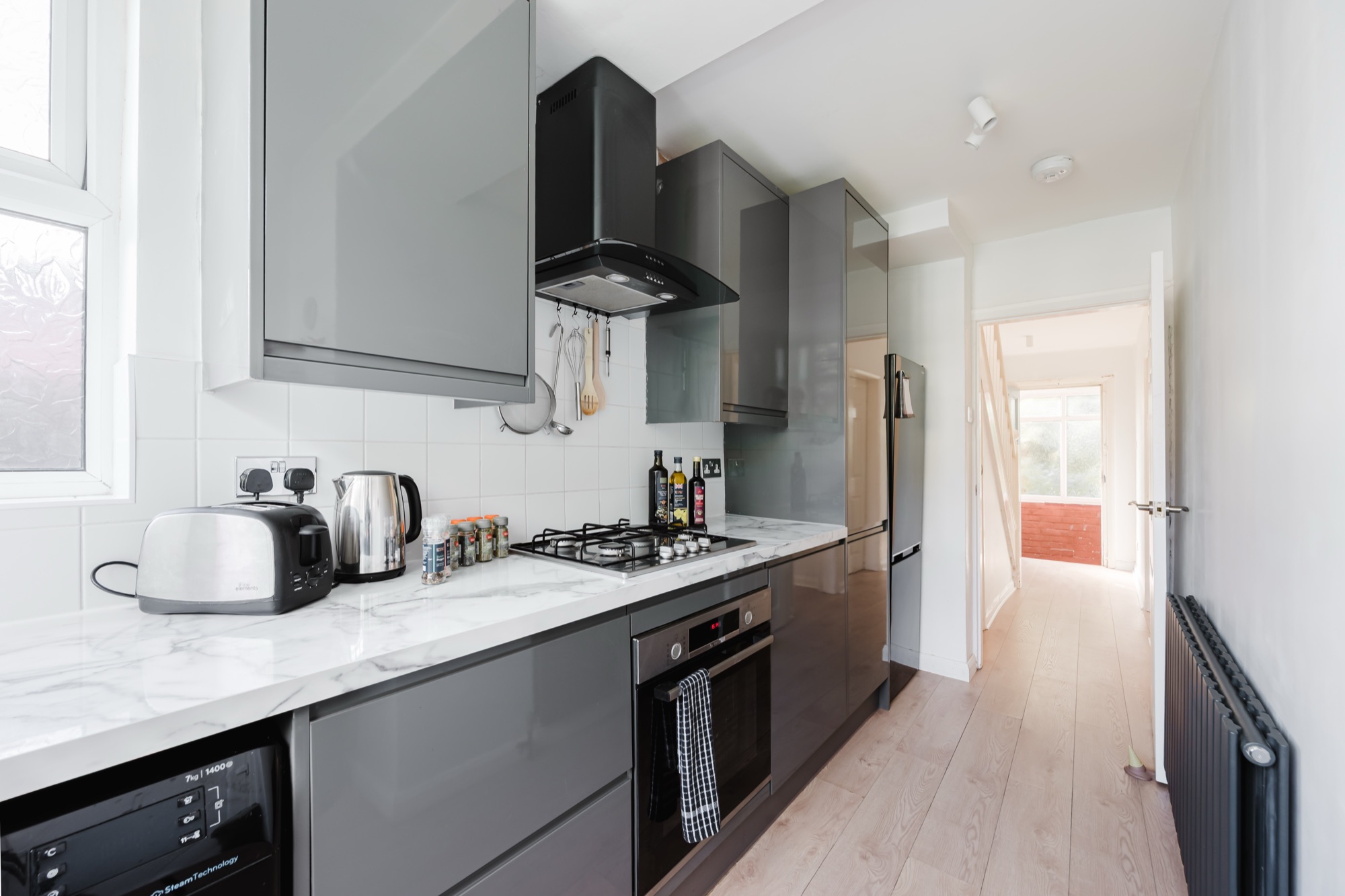 Parkland Place kitchen