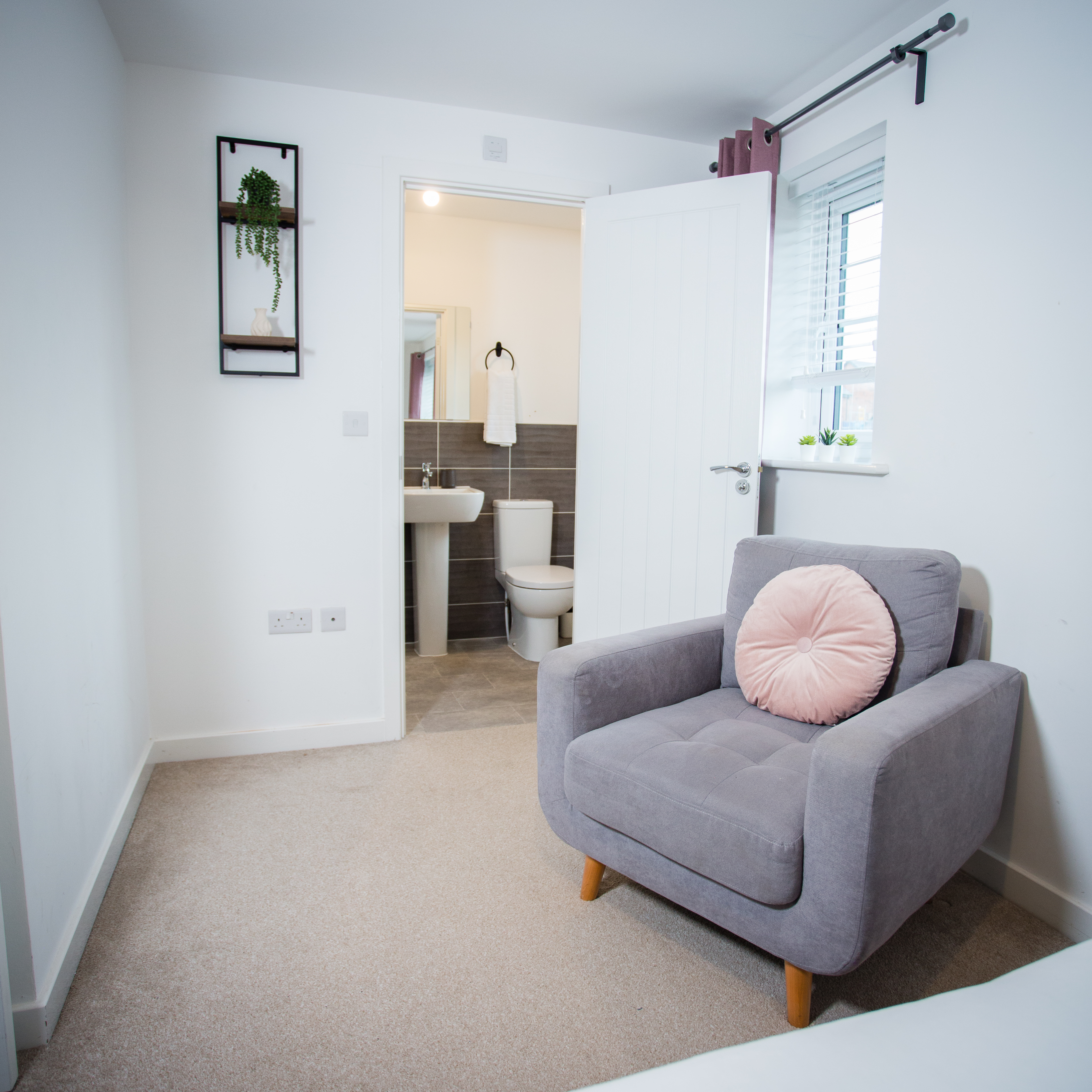 West Halt master bedroom with en-suite