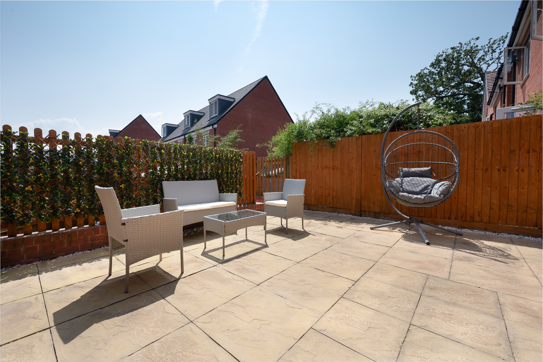 Loddon Lodge sunny patio with outdoor seating