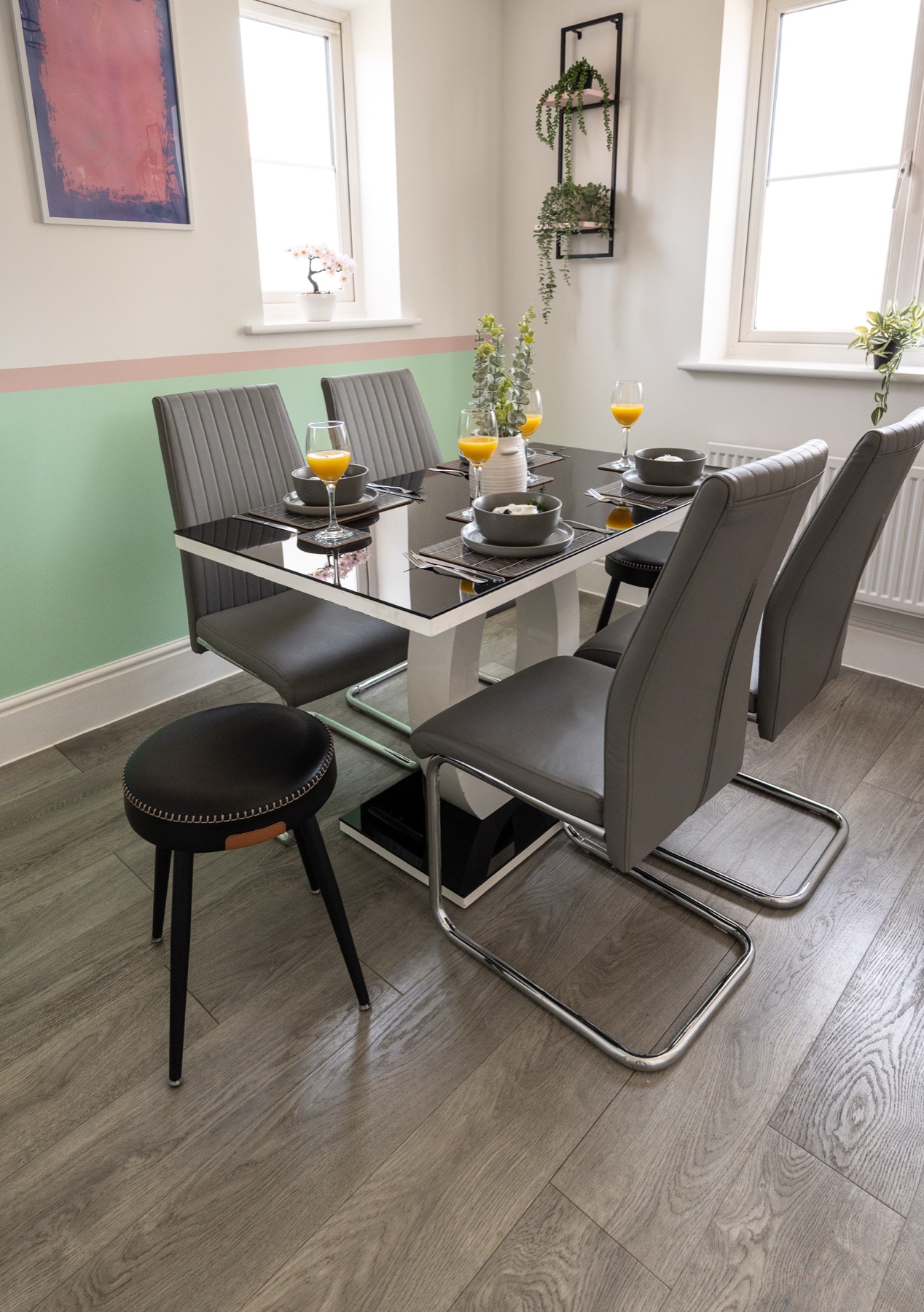 Loddon Lodge dining table